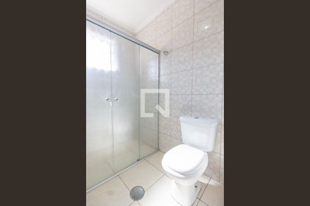 Casa para alugar com 200m², 2 quartos e 2 vagasBanheiro