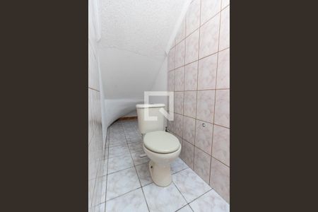 Casa para alugar com 200m², 2 quartos e 2 vagasLavabo