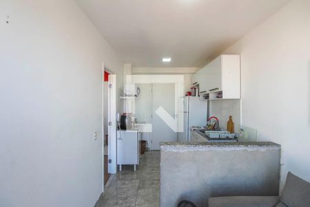 Sala/Cozinha de apartamento à venda com 1 quarto, 31m² em Vila Tolstoi, São Paulo