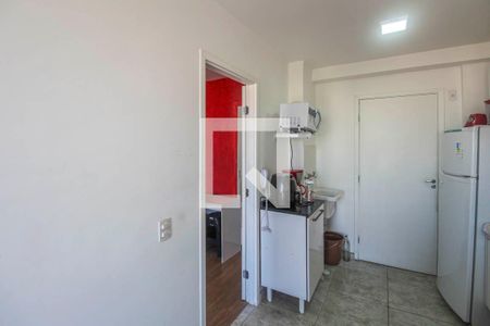Sala/Cozinha de apartamento à venda com 1 quarto, 31m² em Vila Tolstoi, São Paulo