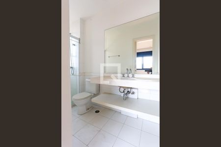 Apartamento à venda com 158m², 2 quartos e 2 vagasBanheiro da Suíte 1