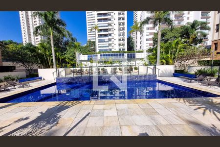 Apartamento à venda com 158m², 2 quartos e 2 vagasÁrea comum - Piscina