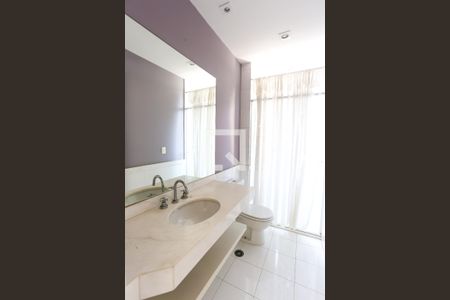 Apartamento à venda com 158m², 2 quartos e 2 vagasBanheiro