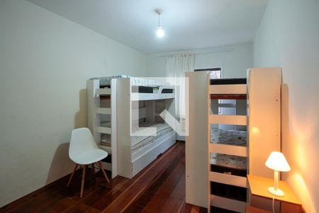 Casa de condomínio para alugar com 450m², 4 quartos e 1 vagaQuarto 1