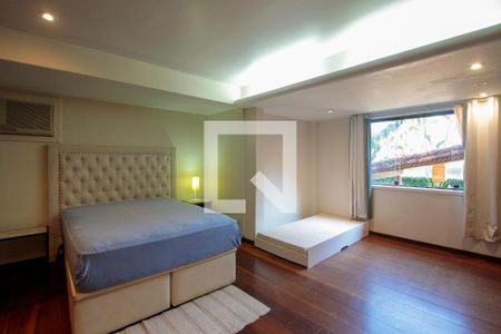 Casa de condomínio para alugar com 450m², 4 quartos e 1 vagaQuarto 2 suite