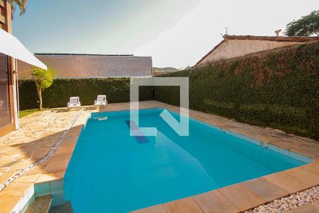 Casa de condomínio para alugar com 450m², 4 quartos e 1 vagaPiscina