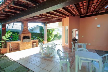 Casa de condomínio para alugar com 450m², 4 quartos e 1 vagaChurrasqueira