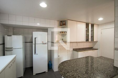 Casa de condomínio para alugar com 450m², 4 quartos e 1 vagaCozinha