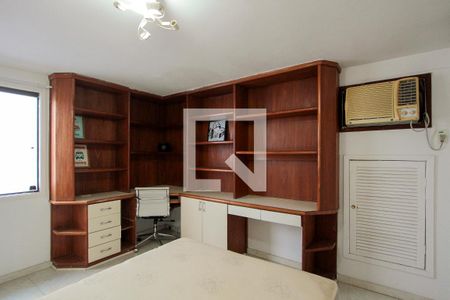 Casa de condomínio para alugar com 450m², 4 quartos e 1 vagaQuarto 4 suíte