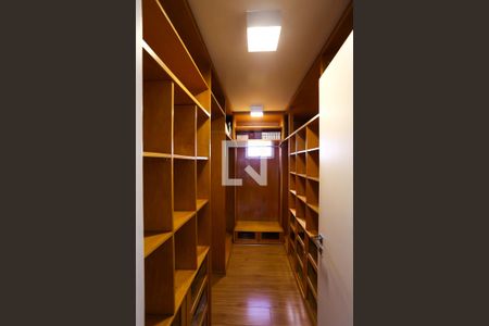 Apartamento à venda com 157m², 3 quartos e 4 vagasCloset da suíte