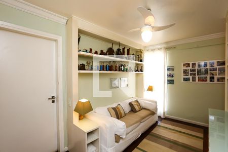 Apartamento à venda com 157m², 3 quartos e 4 vagasSala de TV