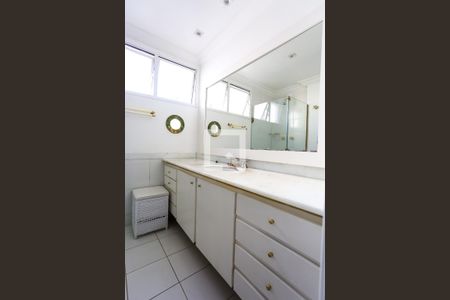 Apartamento à venda com 157m², 3 quartos e 4 vagasBanheiro