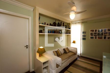 Apartamento à venda com 157m², 3 quartos e 4 vagasSala de TV