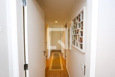 Apartamento à venda com 157m², 3 quartos e 4 vagascorredor