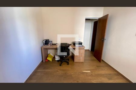 Apartamento à venda com 141m², 3 quartos e 2 vagas Apartamento à venda com 141m², 3 quartos e 2 vagasQuarto 3