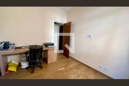 Apartamento à venda com 141m², 3 quartos e 2 vagas Apartamento à venda com 141m², 3 quartos e 2 vagasQuarto 3