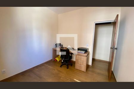 Apartamento à venda com 141m², 3 quartos e 2 vagas Apartamento à venda com 141m², 3 quartos e 2 vagasQuarto 3