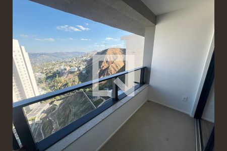 Apartamento à venda com 73m², 2 quartos e 2 vagasVaranda