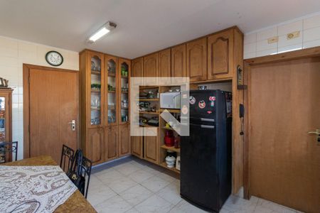 Apartamento à venda com 150m², 3 quartos e 2 vagasCozinha