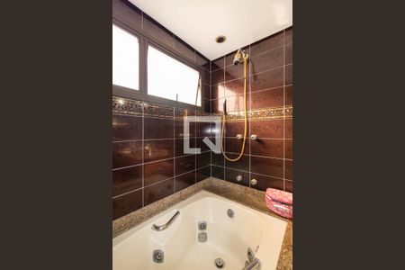 Apartamento à venda com 150m², 3 quartos e 2 vagasBanheiro da Suíte