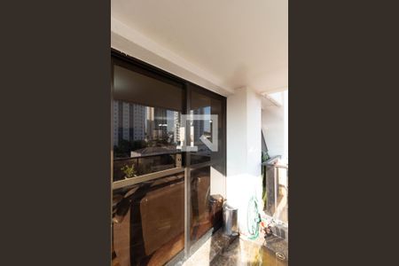 Apartamento à venda com 150m², 3 quartos e 2 vagasVaranda