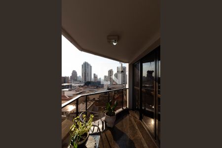 Apartamento à venda com 150m², 3 quartos e 2 vagasVaranda