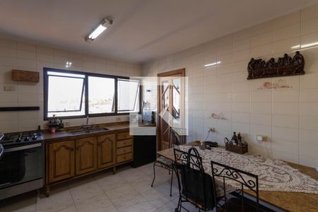 Apartamento à venda com 150m², 3 quartos e 2 vagasCozinha