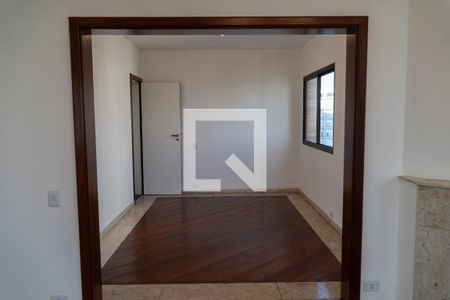 Sala 2 de apartamento para alugar com 6 quartos, 236m² em Vila Suzana, São Paulo