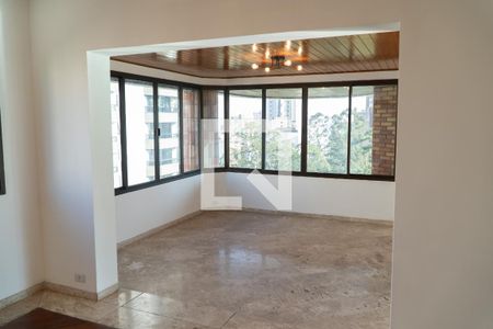 Sala 3 de apartamento para alugar com 6 quartos, 236m² em Vila Suzana, São Paulo