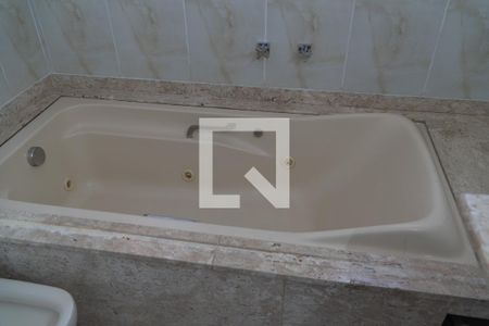 Apartamento para alugar com 236m², 6 quartos e 4 vagasBanheiro da Suíte master