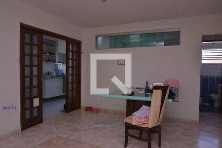 Sala de casa à venda com 3 quartos, 256m² em Campestre, Santo André