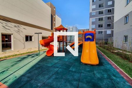 Apartamento para alugar com 35m², 2 quartos e 1 vaga Apartamento para alugar com 35m², 2 quartos e 1 vagaÁrea Comum - Playground