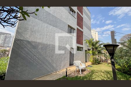 Apartamento à venda com 69m², 2 quartos e 1 vagaFachada