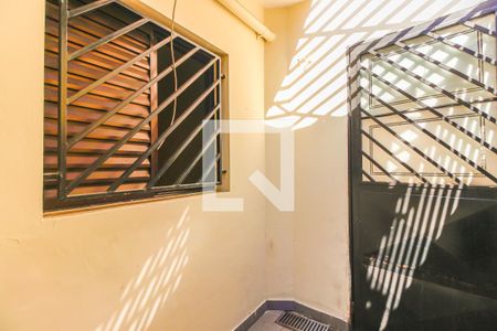 Casa para alugar com 70m², 3 quartos e 1 vagaÁrea de Serviço