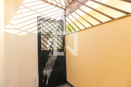 Casa para alugar com 70m², 3 quartos e 1 vagaÁrea de Serviço