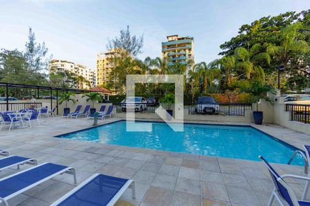 Apartamento para alugar com 70m², 2 quartos e 1 vaga Apartamento para alugar com 70m², 2 quartos e 1 vagaÁrea de Comum Piscina