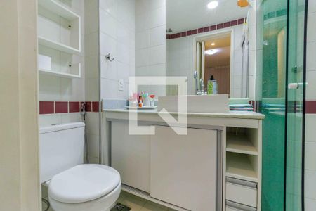 Apartamento para alugar com 70m², 2 quartos e 1 vaga Apartamento para alugar com 70m², 2 quartos e 1 vagaBanheiro da Suíte