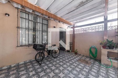 Casa à venda com 100m², 2 quartos e 2 vagas Casa à venda com 100m², 2 quartos e 2 vagasGaragem