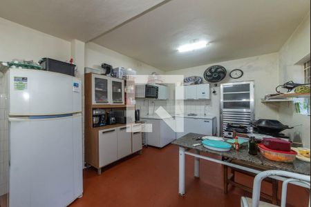 Casa à venda com 100m², 2 quartos e 2 vagas Casa à venda com 100m², 2 quartos e 2 vagasCozinha