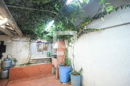 Casa à venda com 185m², 4 quartos e 2 vagasÁrea Externa