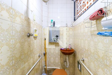 Casa à venda com 125m², 4 quartos e 1 vagaBanheiro 2