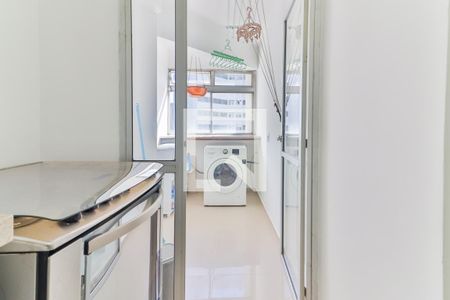 Apartamento para alugar com 54m², 2 quartos e 1 vaga Apartamento para alugar com 54m², 2 quartos e 1 vagaCozinha e Área de Serviço