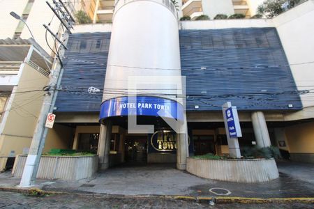 Fachada de apartamento para alugar com 1 quarto, 45m² em Centro, Campinas