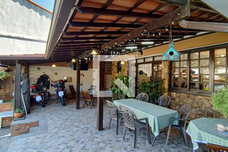 Casa à venda com 420m², 4 quartos e 4 vagasvaranda