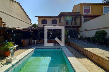 Casa à venda com 420m², 4 quartos e 4 vagaspiscina