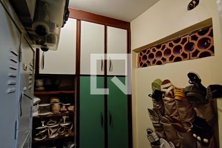 Casa à venda com 420m², 4 quartos e 4 vagasarea de servico e comodos