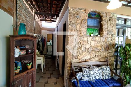 Casa à venda com 420m², 4 quartos e 4 vagasvaranda - corredor ate area de serviço