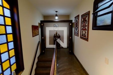 Casa à venda com 420m², 4 quartos e 4 vagascorredor