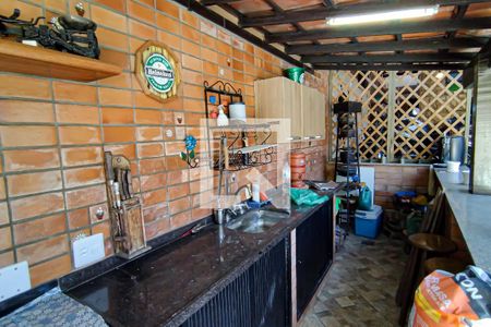 Casa à venda com 420m², 4 quartos e 4 vagaschurrasqueira