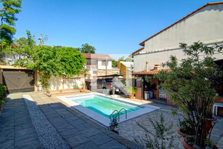 Casa à venda com 420m², 4 quartos e 4 vagaspiscina